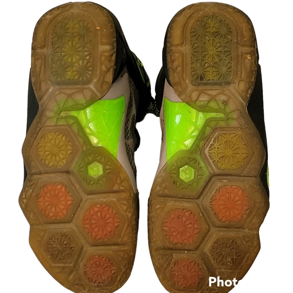 Nike LeBron Dunkmaster SIZE 6.5 YOUTH, Basketball Shoes Sneakers - Picture 7 of 16